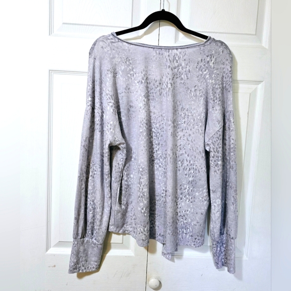 DEMOCRACY Women's Size XL Pale Blue Sparkle Knotted Long Sleeve Stretchy Tunic - Picture 3 of 3